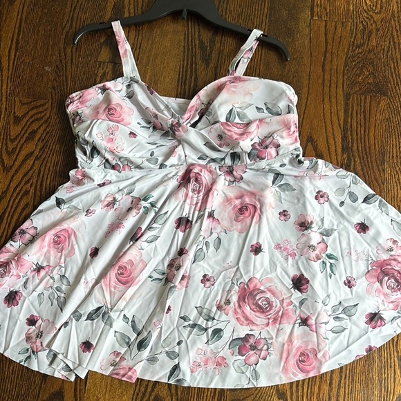 Gray and Pink Ruched Wrap Camisole - Picture 4 of 6